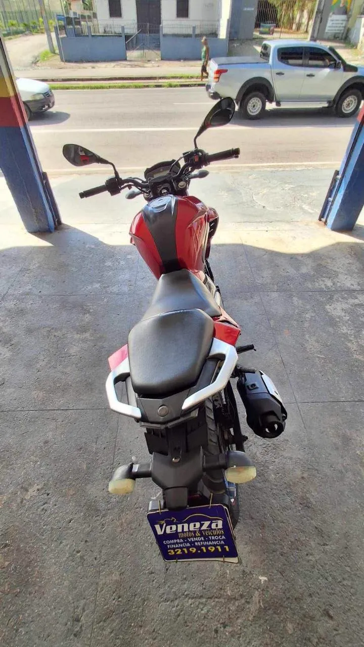 YAMAHA FZ 25 FAZER ABS POR CIMA